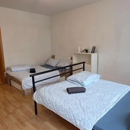 Stylish In - Easy Access Apartment Chemnitz