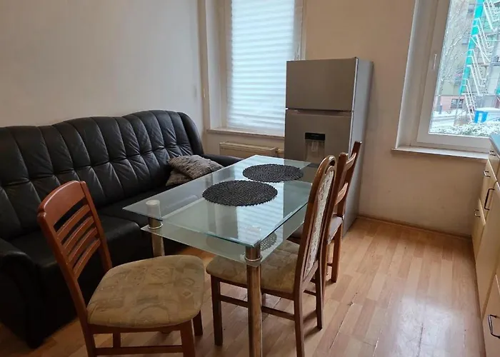 Stylish In - Easy Access Apartment *