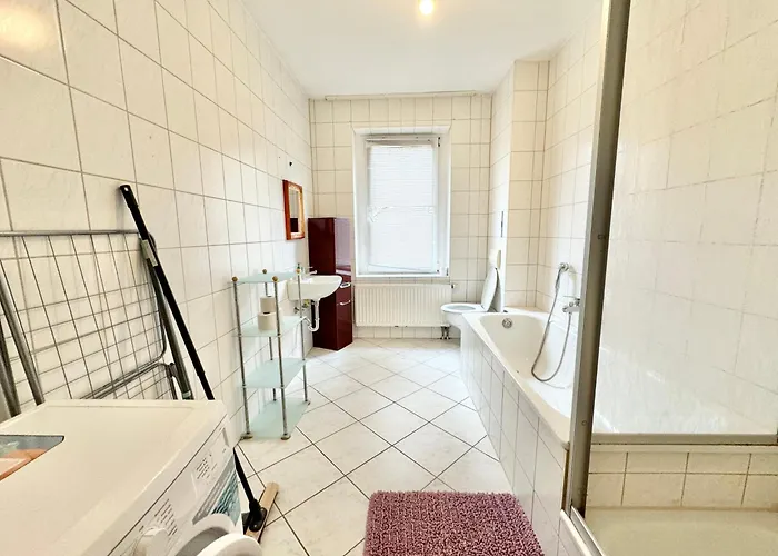 Stylish In - Easy Access *